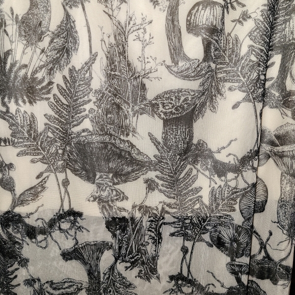 Chiffon Mushroom Skirt - Picture 4 of 4